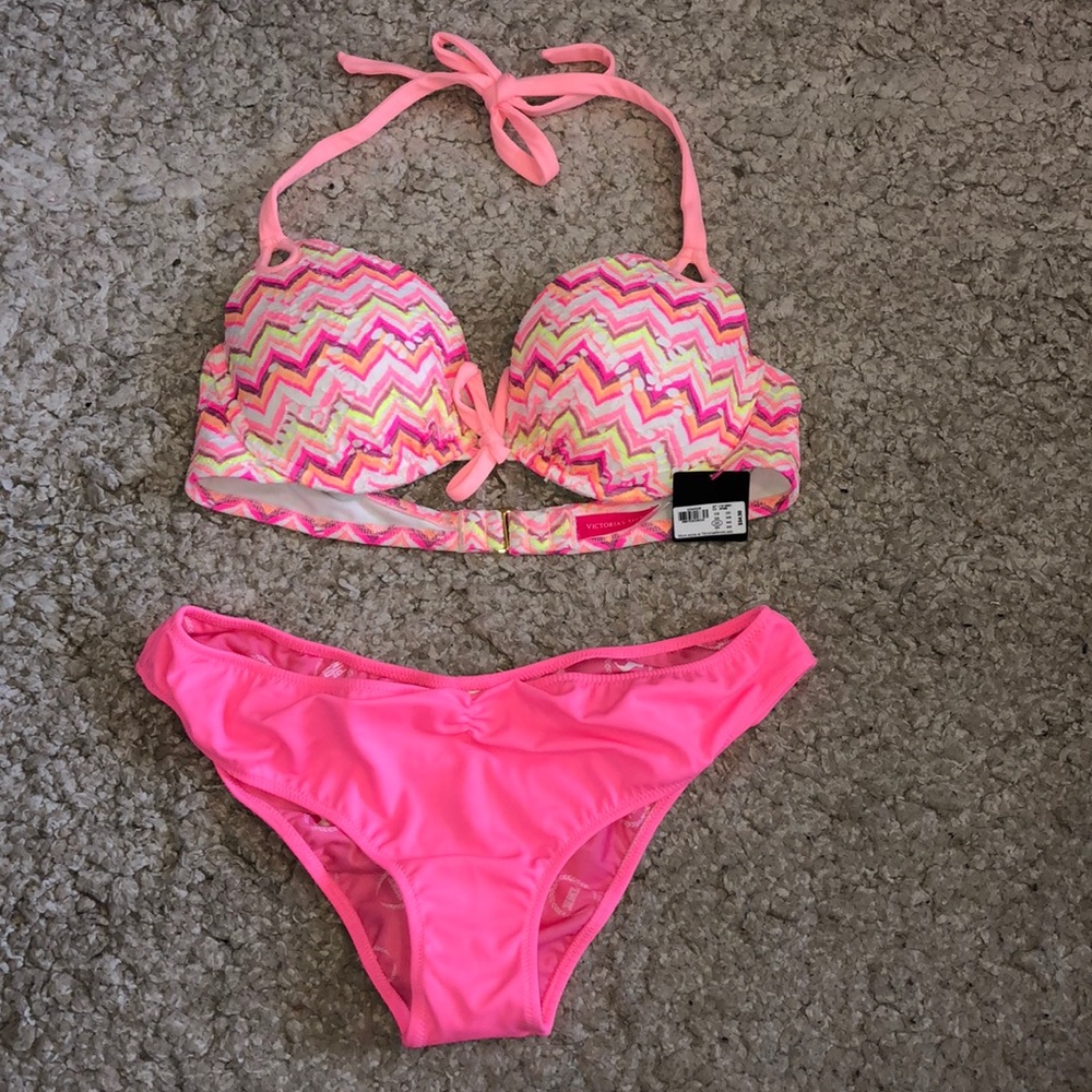 Victoria’s Secret bikini set